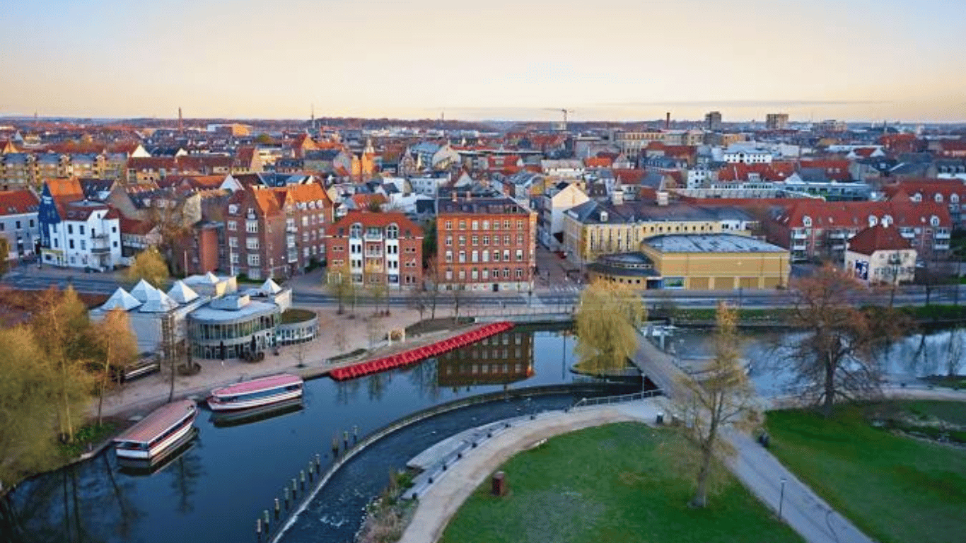 Skrotpræmie og skrotpris Odense – opnå maksimal skrotpræmie og konkurrencedygtig skrotpris for din skrotbil med Elitebilskrot